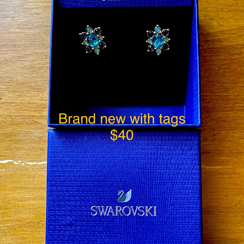 Swarovski flower crystal earrings